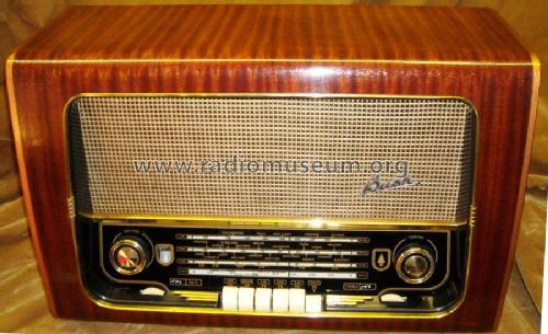 VHF64; Bush Radio; London (ID = 2320374) Radio