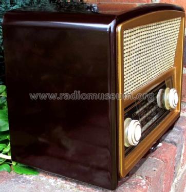 VHF70; Bush Radio; London (ID = 2039495) Radio