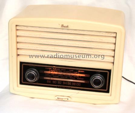 VHF90; Bush Radio; London (ID = 1705149) Radio