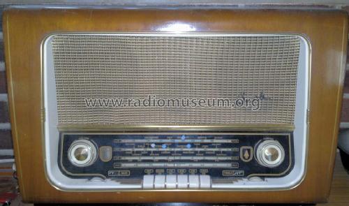 VHF94; Bush Radio; London (ID = 1613331) Radio