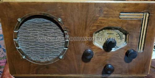 410 ; Canadian (ID = 3098827) Radio