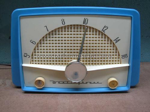 5T113 ; Canadian (ID = 1518510) Radio
