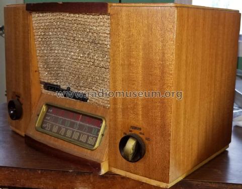 Continental 604 ; Canadian (ID = 2540075) Radio