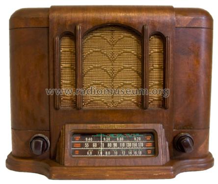 665-B ; Canadian (ID = 1647042) Radio