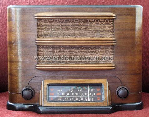 665-X ; Canadian (ID = 1798452) Radio