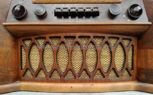 W-886-A ; Canadian (ID = 2284770) Radio