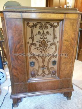 99 ; Canadian (ID = 1453057) Radio