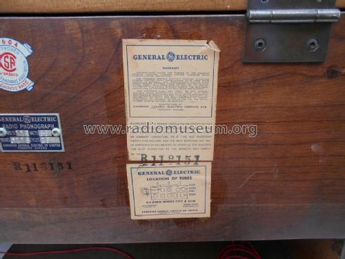 Radio Phonograph C-118; Canadian General (ID = 2451537) Radio