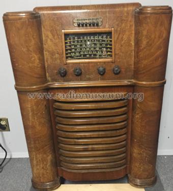 208 ; Canadian Marconi Co. (ID = 2084098) Radio
