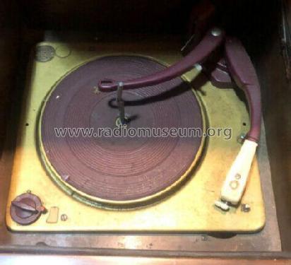 211 ; Canadian Marconi Co. (ID = 2666411) Radio