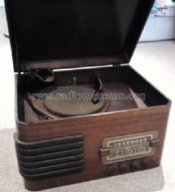 222 ; Canadian Marconi Co. (ID = 2093546) Radio