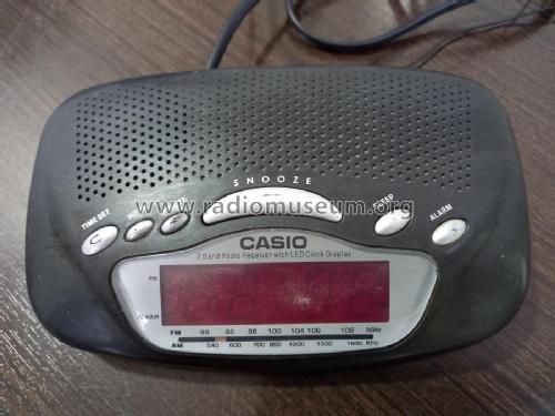 AM/FM Clock Radio RT-70; CASIO Computer Co., (ID = 2687140) Radio