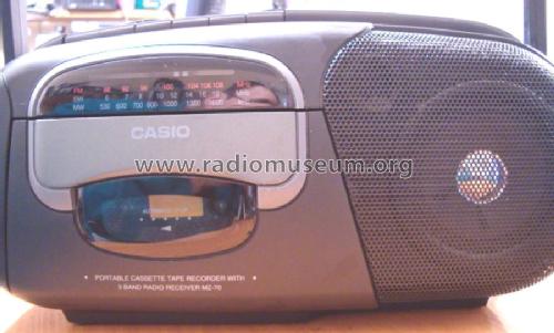 3 Band Radio Cassette Recorder MZ-70; CASIO Computer Co., (ID = 1165815) Radio