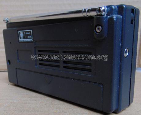 FM Alarm Clock Radio unknown - inconnu; Clip Sonic (ID = 2815505) Radio