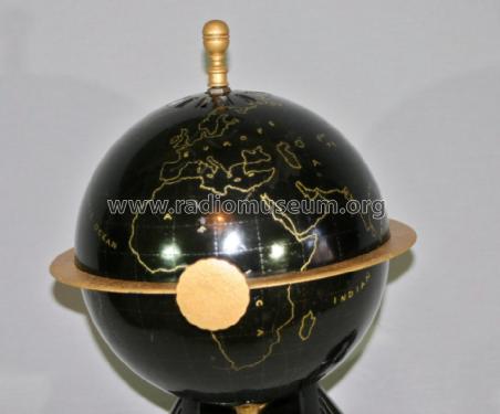 New World Globe 700 ; Colonial Radio Co.; (ID = 1633678) Radio