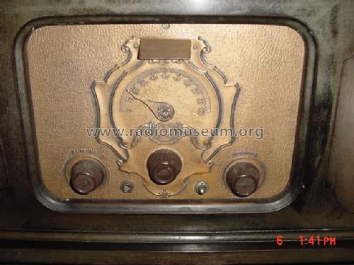 31 AC ; Colonial Radio Co.; (ID = 539378) Radio