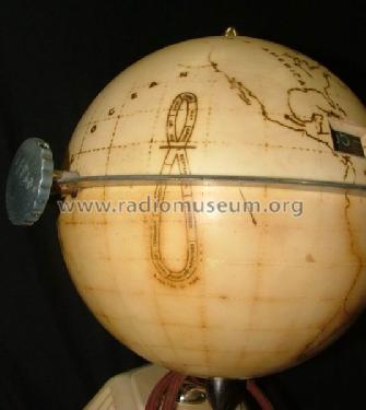 New World Globe 700 ; Colonial Radio Co.; (ID = 221977) Radio