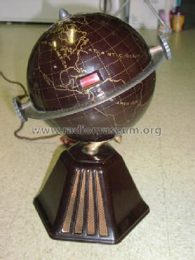 New World Globe 700 ; Colonial Radio Co.; (ID = 520226) Radio