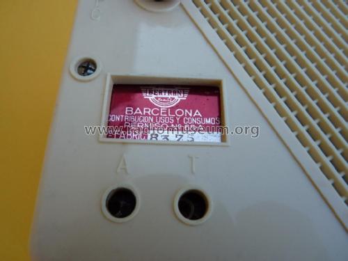 Comodin ; Comercial Radio (ID = 2091112) Radio