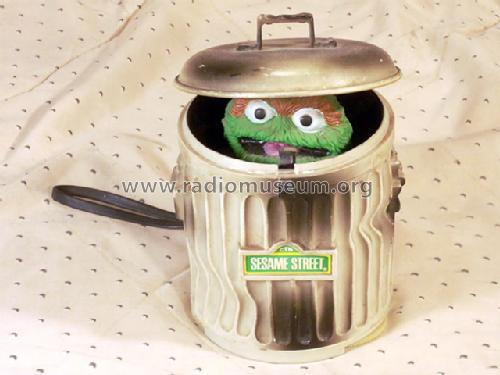 Oscar the Grouch 4401; Concept 2000 Hong (ID = 1497284) Radio