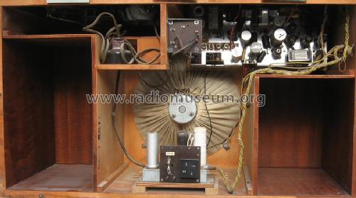 U584; Stern & Stern (ID = 1036693) Radio