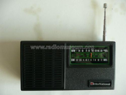 InterNational ; International (ID = 2508072) Radio