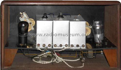 more than 4-tube Receiver 1930-1945; CONSTRUCTION AMATEUR (ID = 1304841) Radio