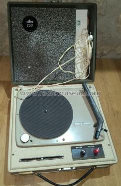 C-750; Cosmo S.A., (ID = 3134539) R-Player