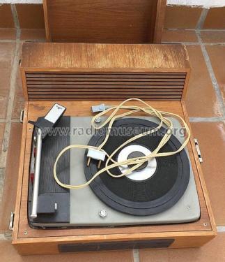 C-800; Cosmo S.A., (ID = 3132208) Sonido-V
