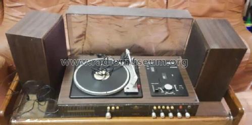 Compact Center Quadrosound F-5010 Serie Salzburg; Cosmo S.A., (ID = 3069881) Radio