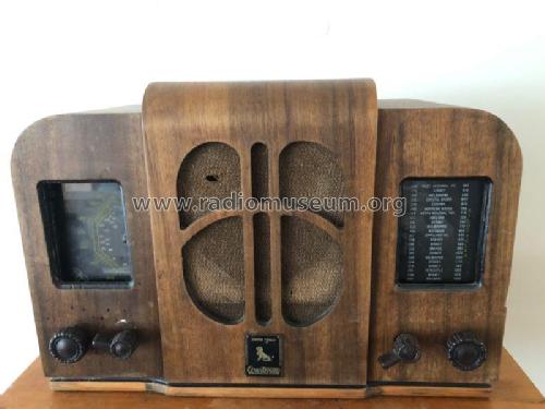 24; Courtenay Brand; (ID = 2798076) Radio