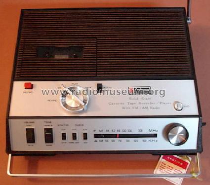 Cassette Tape Recorder/Player with FM/AM Radio 8860; Craftsman; Chicago, (ID = 818753) Radio