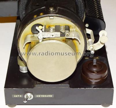 Punched paper tape reader Type 6S/3 ; Creed & Company Ltd; (ID = 2302410) Morse+TTY