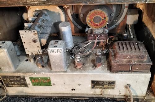 Gulbransen 727; Cromwell, Gulbransen (ID = 2904683) Radio