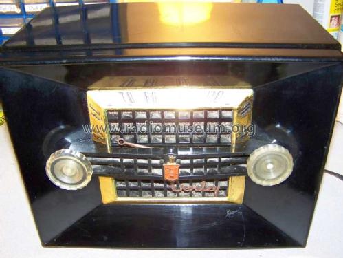 11-106U Decorator Ch= 302; Crosley Radio Corp.; (ID = 1104768) Radio