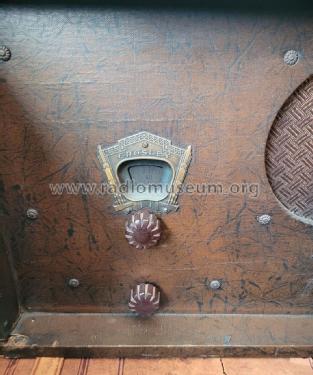 148 'Library Deluxe' ; Crosley Radio Corp.; (ID = 2883361) Radio