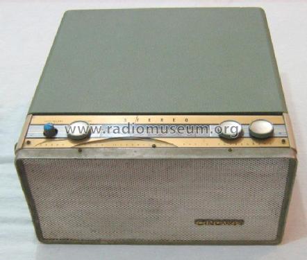 2 Band 3 Speed Portable Stereo Phonoradio STP-40S or STP40SA; Crown Radio Corp.; (ID = 1317294) Radio