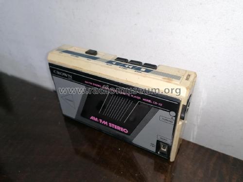 AM/FM Stereo 2 Band Radio Cassette Player CS-22; Crown Radio Corp.; (ID = 2948721) Radio