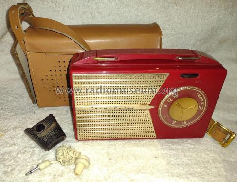 Personal Radio PR-535; Crown Radio Corp.; (ID = 2884103) Radio