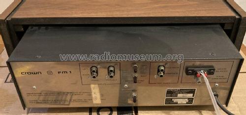 Crown Stereo FM Tuner FM1; International Radio (ID = 2721235) Radio