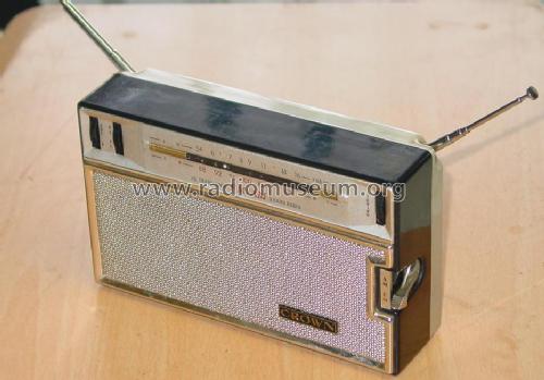 10 Transistor FM/AM 2 Band Radio TRF-1100; Crown Radio Corp.; (ID = 95252) Radio