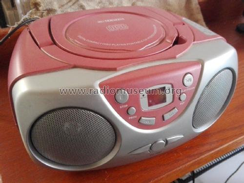 Portable AM/FM CD Player RCD243EU; Curtis International (ID = 2526036) Radio