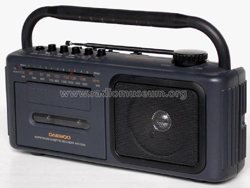 Portable Radio Cassette Tape Recorder ARC-3050; Daewoo Electronics (ID = 1969155) Radio