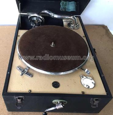 Gramophone 50; Decca Brand, Samuel (ID = 2030229) TalkingM