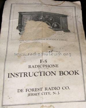 F-5-BW; DeForest Radio (ID = 950300) Radio