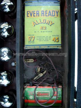 Straight Five ; Detex Distributors, (ID = 1550961) Radio