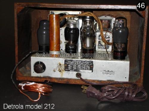 212 ; Detrola; Detroit MI (ID = 243969) Radio