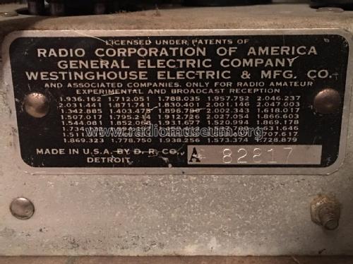 135E ; Detrola; Detroit MI (ID = 2057892) Radio