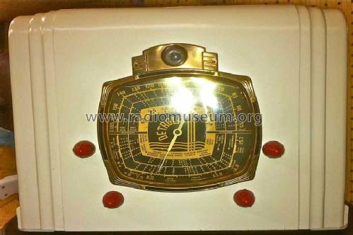 139E ; Detrola; Detroit MI (ID = 1485479) Radio