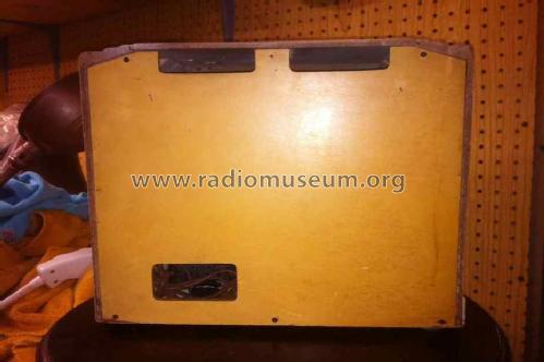 139E ; Detrola; Detroit MI (ID = 1485486) Radio